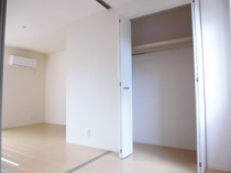 https://image.rentersnet.jp/57ee09d327de2069567bec6313d9d785_property_picture_3220_large.jpg