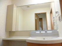 https://image.rentersnet.jp/68237b24-9aab-4a7e-aa9b-bd57c6ee90f0_property_picture_3220_large.jpg