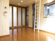 https://image.rentersnet.jp/81cb4a761e49f3b1ce88f17fd1049eb5_property_picture_3220_large.jpg
