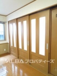 https://image.rentersnet.jp/fc191b63-d1b8-4341-8377-8d387e21d7e9_property_picture_3220_large.jpg