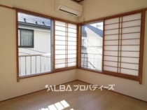 https://image.rentersnet.jp/4b4903c2-9a8d-4bd5-96d4-85e2b7abd58d_property_picture_3220_large.jpg