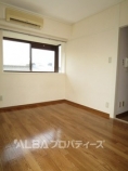 https://image.rentersnet.jp/51883e6e-f8a7-457f-b65f-15ddc4cc8491_property_picture_3220_large.jpg