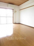 https://image.rentersnet.jp/d913ca74-f5ff-4edd-9310-41d8bf0a76c5_property_picture_3220_large.jpg