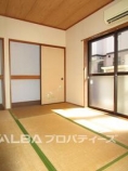 https://image.rentersnet.jp/e9857800-2e38-42cf-bc60-8471047d218b_property_picture_3220_large.jpg